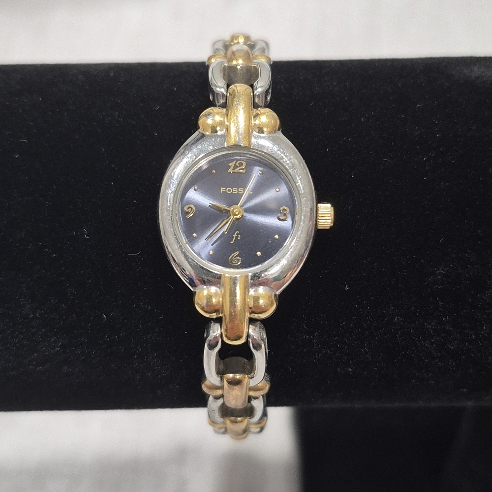 Vintage Fossil Silver And Gold Tone Link Band Watch